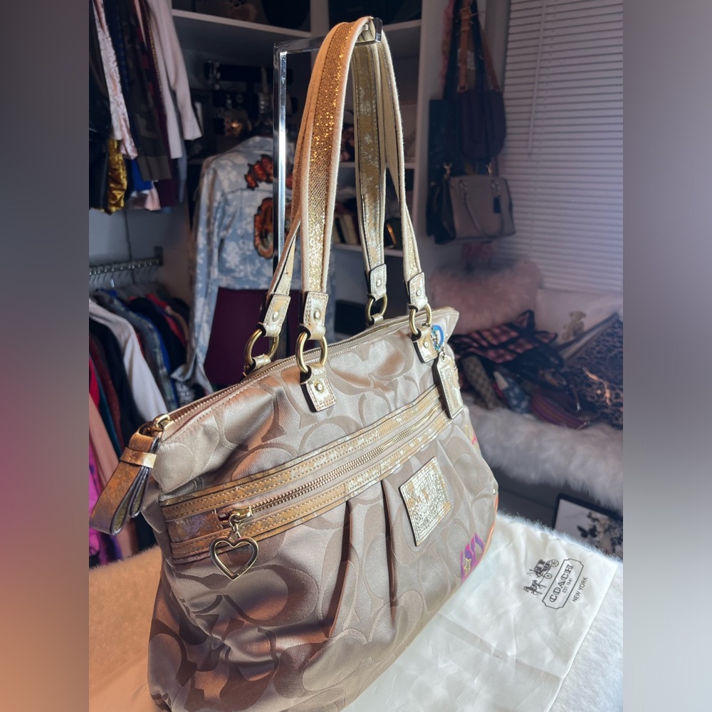 Authentic Coach bag - Picture 6 of 16
